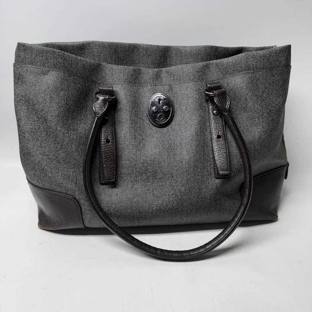 Tumi lockable villa